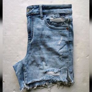 Cello Shorts Women’s Size M Blue Denim Distressed Cotton Chino Festival Raw Hem